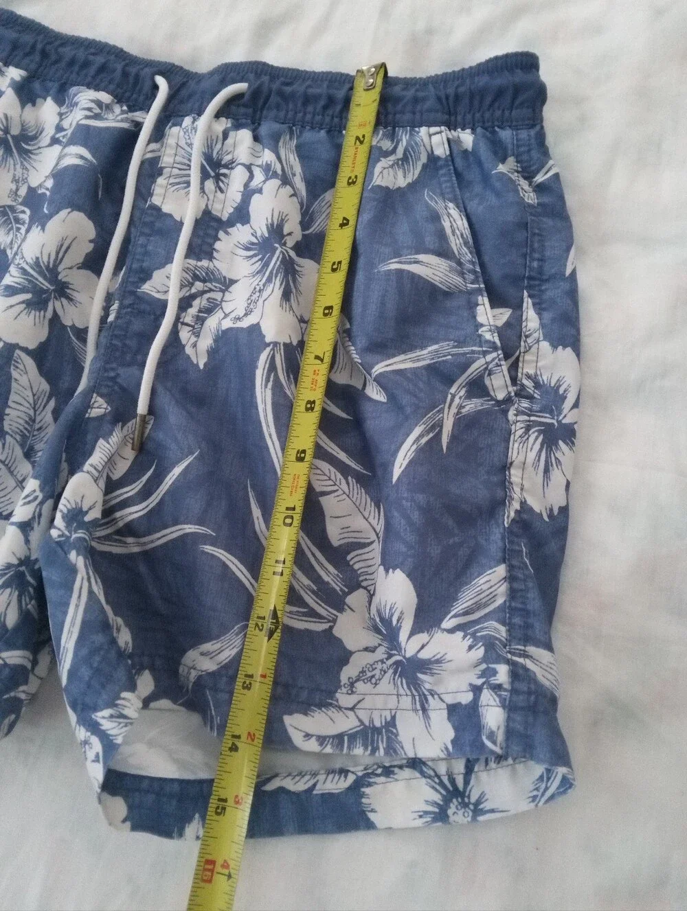 American Eagle Outfitters Blue and White Floral Swim Trunks